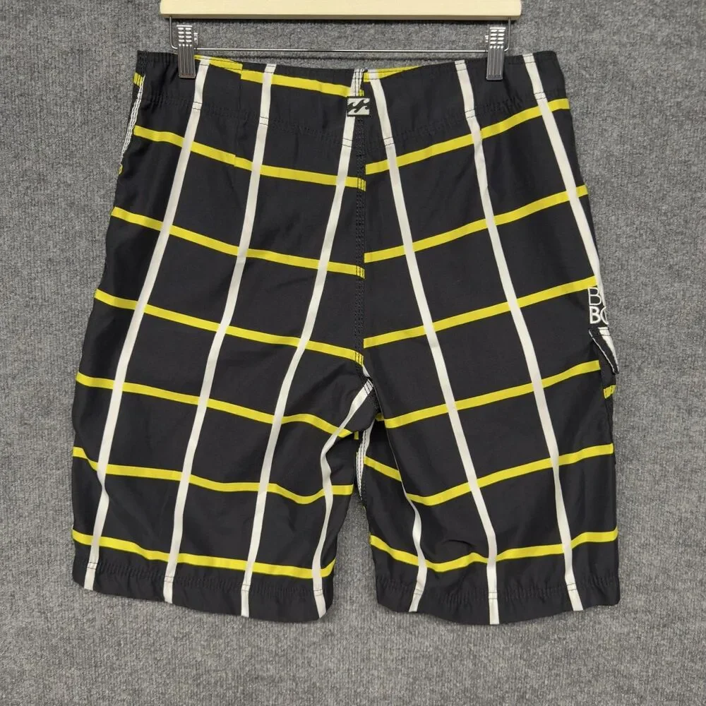 Billabong Swim Shorts Mens 34 Black Plaid Board Trunks Quick Dry Surf Cargo Y2K